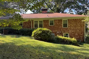 246 Woodvale St, Clarkesville, GA 30523 - Photo 4