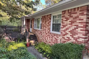 246 Woodvale St, Clarkesville, GA 30523 - Photo 2