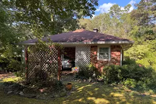 246 Woodvale St, Clarkesville, GA 30523 - Photo 8