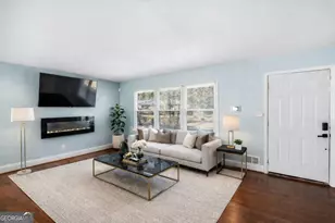 1918 Valley Ridge Dr SW, Atlanta, GA 30331 - Photo 14
