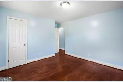 1918 Valley Ridge Drive SW, Atlanta, GA 30331 - Photo 56