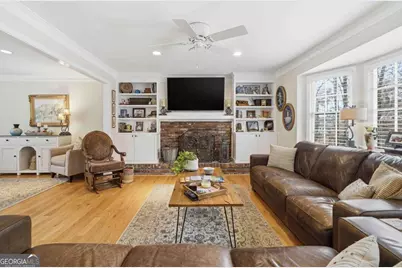 5410 Sandell Court, Dunwoody, GA 30338 - Photo 10