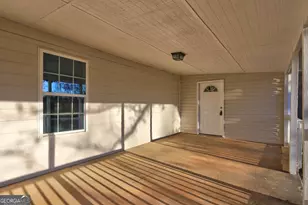 201 Dundee Lake Rd, Griffin, GA 30223 - Photo 10