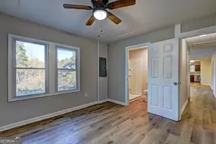 201 Dundee Lake Rd, Griffin, GA 30223 - Photo 32