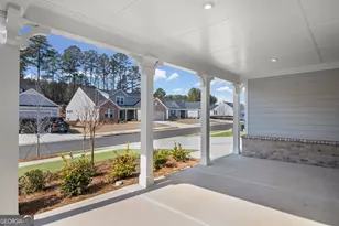 1423 Wild Cherry Ct, Griffin, GA 30223 - Photo 4