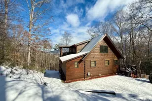 6341 W Laurel Ln, Young Harris, GA 30582 - Photo 4