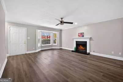 679 Anderson Walk, Marietta, GA 30062 - Photo 4