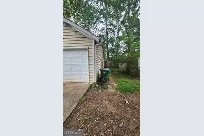 854 Greenhedge Drive, Stone Mountain, GA 30088 - Photo 4