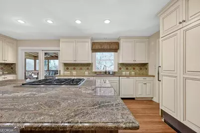 4716 Moor Park, Macon, GA 31210 - Photo 2