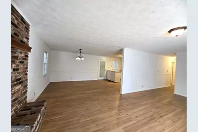 2015 Gibralter Way, Conyers, GA 30012 - Photo 4