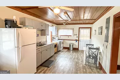 242 Katy Lake Road, Jackson, GA 30233 - Photo 8