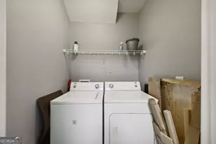 879 Parsons St SW, Atlanta, GA 30314 - Photo 8