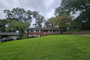 2110 La Vista Cir, Hapeville, GA 30354 - Photo 4