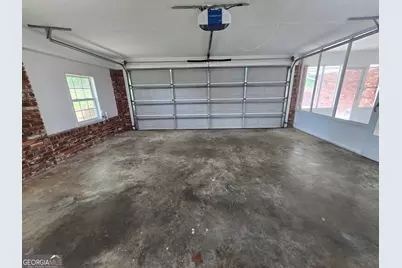 2110 Lavista Circle, Hapeville, GA 30354 - Photo 16