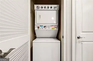 2300 Peachford Rd, Dunwoody, GA 30338 - Photo 18