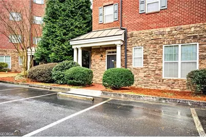 2300 Peachford Road #3004, Dunwoody, GA 30338 - Photo 2