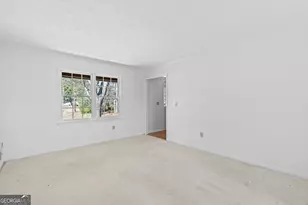 4566 Brandon Dr SW, Lilburn, GA 30047 - Photo 14