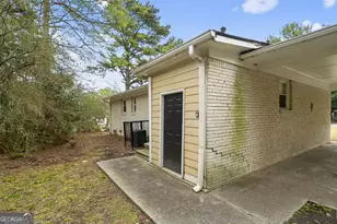 375 Dartmouth Dr SW, Atlanta, GA 30331 - Photo 4