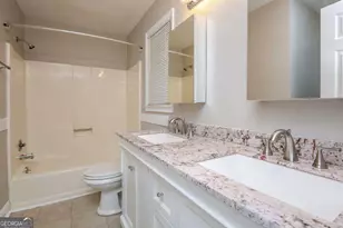 3999 Tall Pine Dr, Marietta, GA 30062 - Photo 10