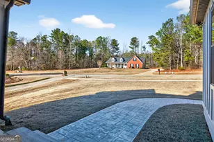 211 Lake Chase Dr N, Griffin, GA 30224 - Photo 4