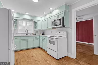 1077 Helen Street, Morrow, GA 30260 - Photo 8