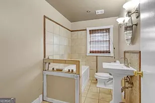 1077 Helen St, Morrow, GA 30260 - Photo 12