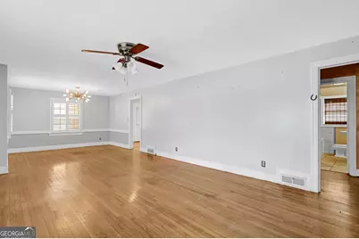 1077 Helen Street, Morrow, GA 30260 - Photo 4