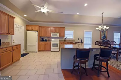 414 Longview Circle, Hiawassee, GA 30546 - Photo 8