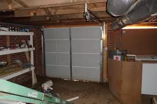 149 Holmes St, Barnesville, GA 30204 - Photo 22