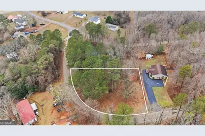 3319 Russell Drive, Gainesville, GA 30506 - Photo 2