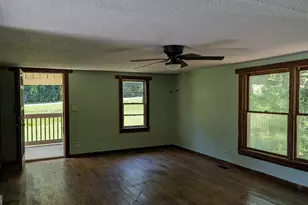 108 Margaret Dr, Warner Robins, GA 31093 - Photo 2