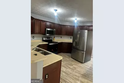 6675 Princeton Park Ct, Lithonia, GA 30058 - Photo 4