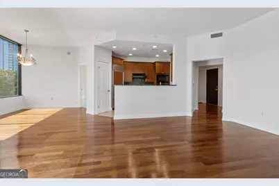 2828 Peachtree Road NE # 802, Atlanta, GA 30305 - Photo 20