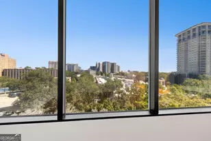 2828 Peachtree Rd NE, Atlanta, GA 30305 - Photo 22