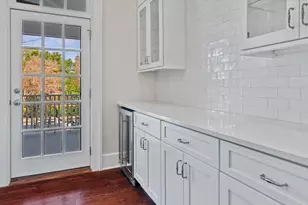 204 E Liberty St, Savannah, GA 31401 - Photo 12