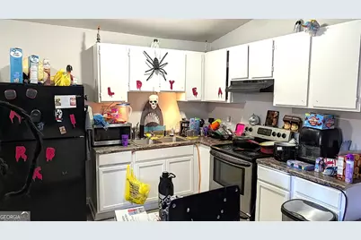 100 Silas Court, Warner Robins, GA 31093 - Photo 2