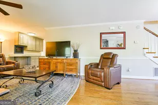 1020 Barnett Pl, Athens, GA 30605 - Photo 4