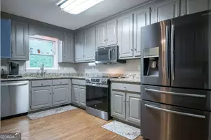 1020 Barnett Pl, Athens, GA 30605 - Photo 12