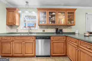 1046 Live Oak Dr, Hinesville, GA 31313 - Photo 14