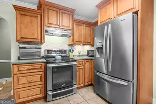 1046 Live Oak Dr, Hinesville, GA 31313 - Photo 16