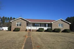 900 Crystal Dr, Thomaston, GA 30286 - Photo 1