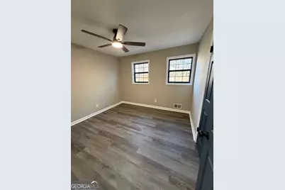 145 S Meadowcliff Circle, Carrollton, GA 30116 - Photo 12