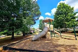 166 Brookview Dr, Newnan, GA 30265 - Photo 76