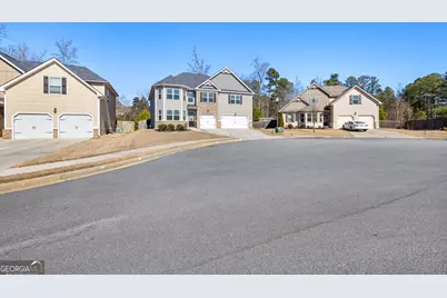 166 Brookview Drive, Newnan, GA 30265 - Photo 2