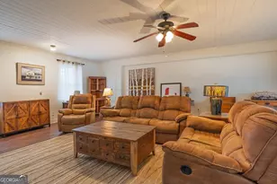 240 SE Sunrise Circle SE, Calhoun, GA 30701 - Photo 2