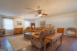 240 SE Sunrise Circle SE, Calhoun, GA 30701 - Photo 4