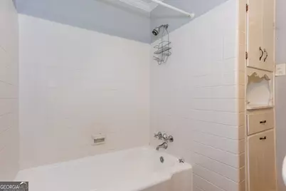 3132 Cloverhurst Drive, East Point, GA 30344 - Photo 12
