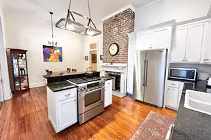 216 W Park Ave, Savannah, GA 31401 - Photo 16