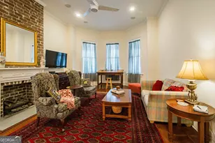 216 W Park Ave, Savannah, GA 31401 - Photo 10