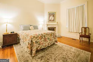 216 W Park Ave, Savannah, GA 31401 - Photo 24